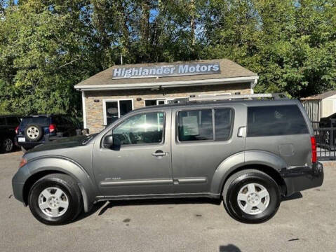 2005 Nissan Pathfinder for sale at Highlander Motors in Radford VA