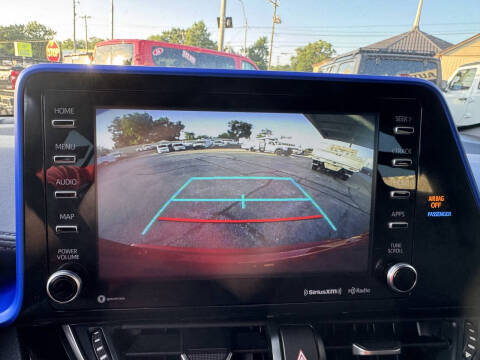 2022 Toyota C-HR XLE