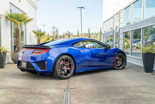 2017 Acura NSX 16