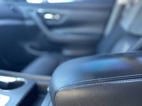 2017 Nissan Altima 2.5 SR