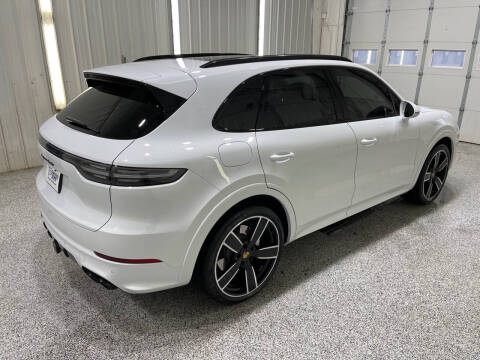 2021 Porsche Cayenne Turbo