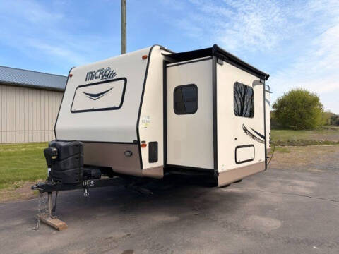 2017 Forest River Flagstaff MicroLite 25FKS