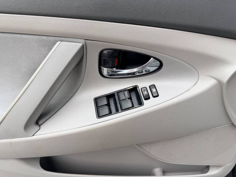 2007 Toyota Camry LE