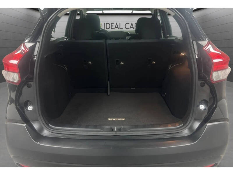 2019 Nissan Kicks S