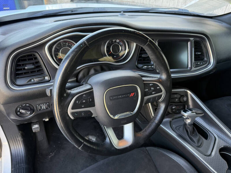 2016 Dodge Challenger R/T Plus