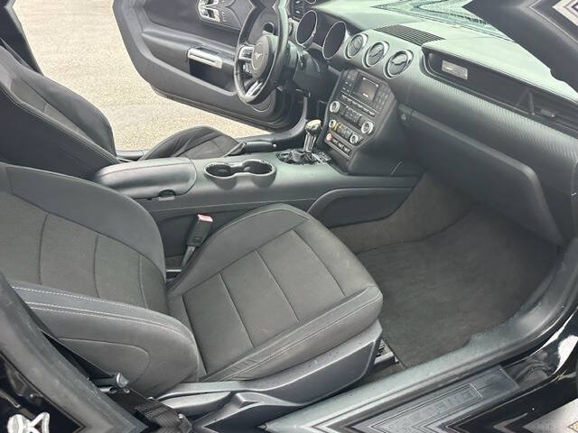 2015 Ford Mustang V6