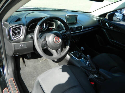 2015 Mazda MAZDA3 i Sport