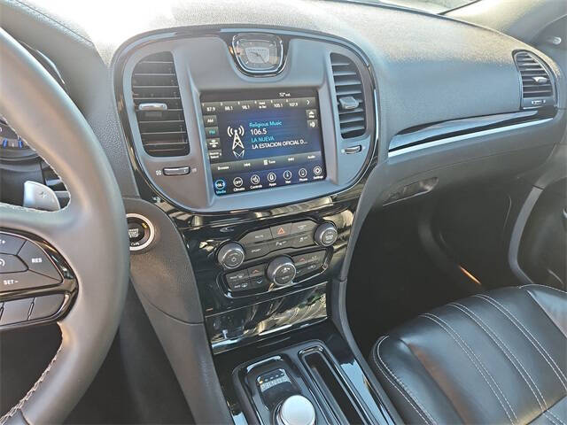 2023 Chrysler 300 S V6