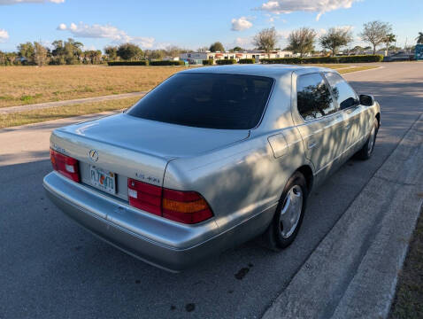 1999 Lexus LS 400