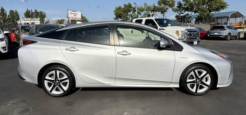 2016 Toyota Prius Three