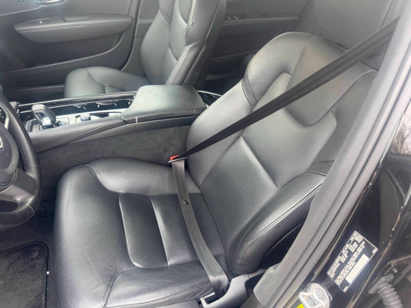 2023 Volvo S90 B6 Plus