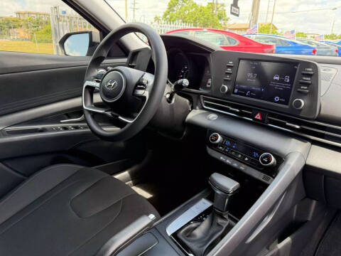 2022 Hyundai Elantra