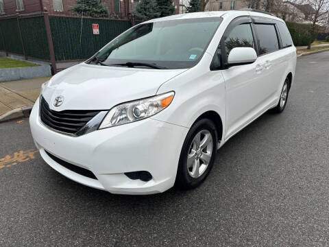 2014 Toyota Sienna for sale at Cars Trader New York in Brooklyn NY