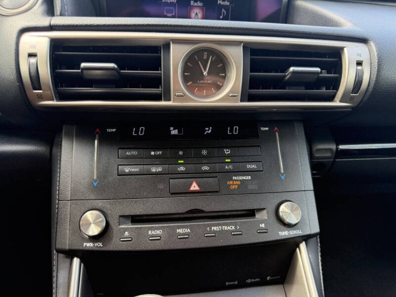 2016 Lexus IS 200t