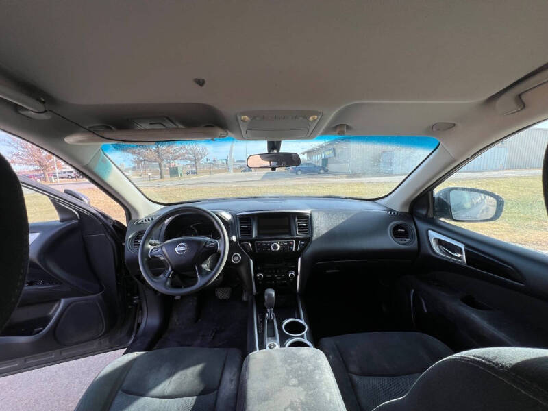 2015 Nissan Pathfinder SL