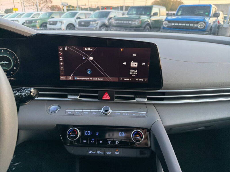 2024 Hyundai Elantra SEL