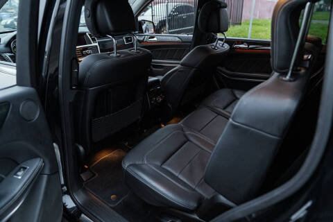 2015 Mercedes-Benz GL-Class GL 550 4MATIC