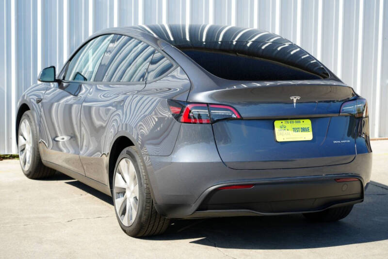 2023 Tesla Model Y Long Range