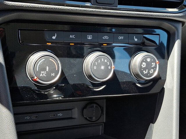 2025 Volkswagen Taos S 4Motion