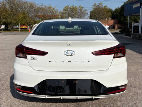 2020 Hyundai Elantra