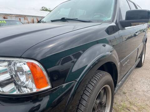 2006 Lincoln Navigator for sale at Cars 4 Cash in Corpus Christi TX