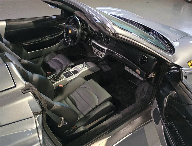 2001 Ferrari 360 Spider 17