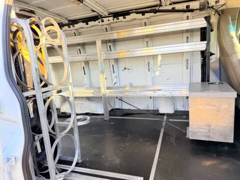 2023 Chevrolet Express 2500