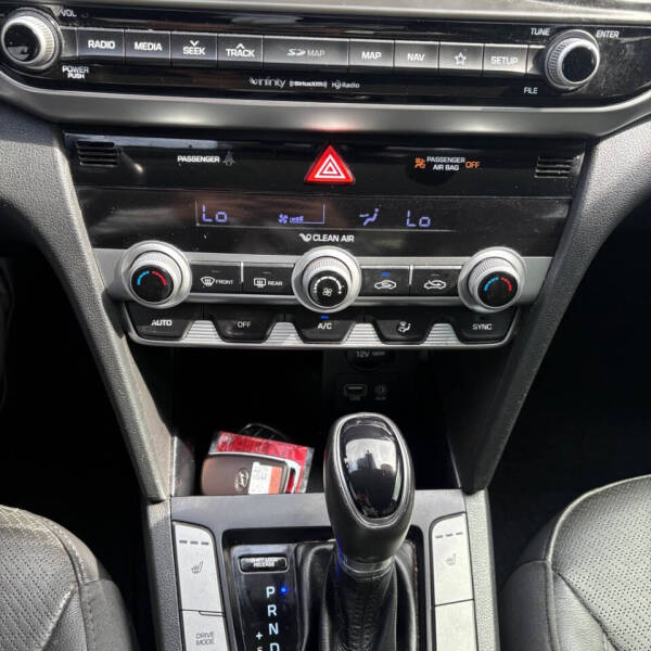 2020 Hyundai Elantra