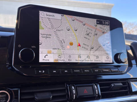 2023 Nissan Pathfinder SL