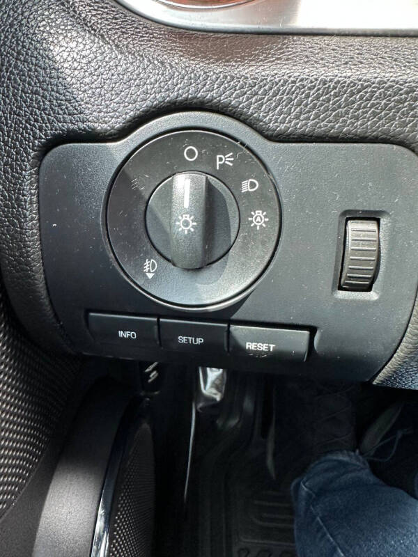 2012 Ford Mustang V6 Premium