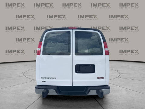 2024 GMC Savana 2500