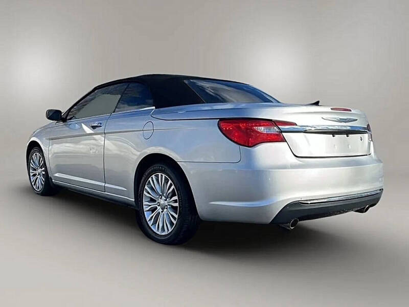 2012 Chrysler 200 Limited