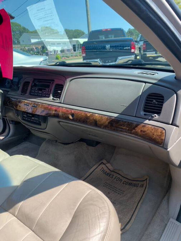 2010 Mercury Grand Marquis LS