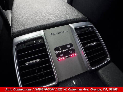 2012 Porsche Panamera