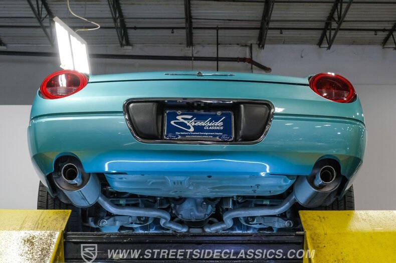 2002 Ford Thunderbird Deluxe