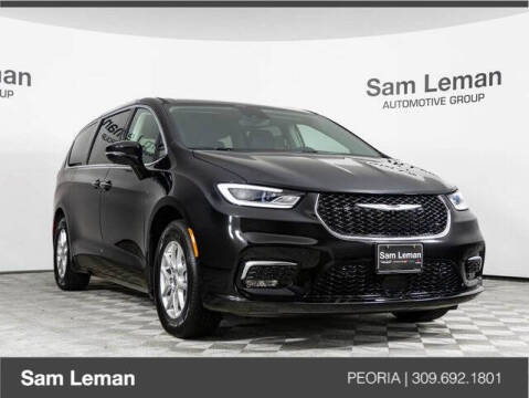 2024 Chrysler Pacifica for sale at Sam Leman Chrysler Jeep Dodge of Peoria in Peoria IL