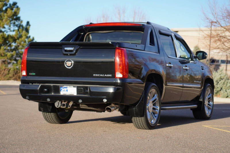 2011 Cadillac Escalade EXT Luxury