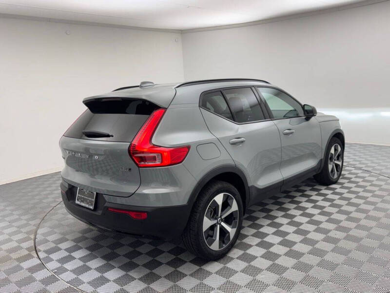 2024 Volvo XC40