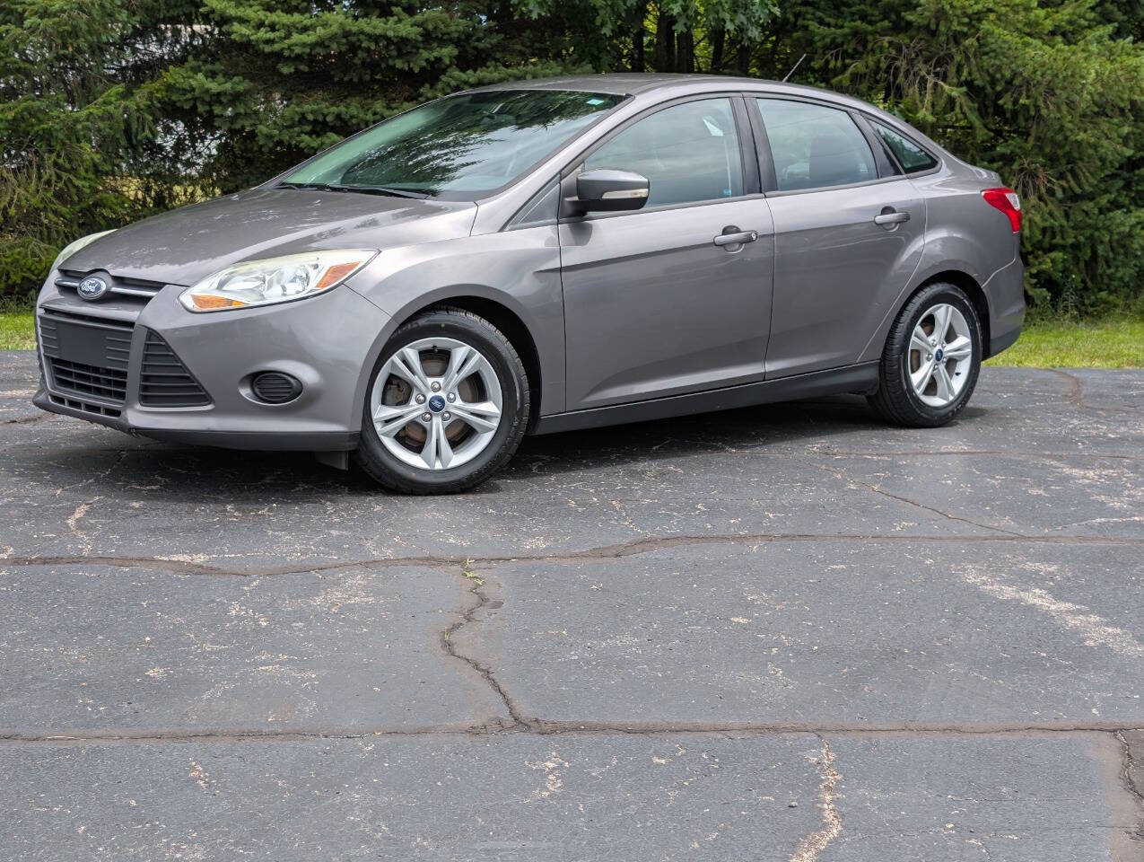Silver 2014 Ford Focus SE SE 4dr Sedan 1