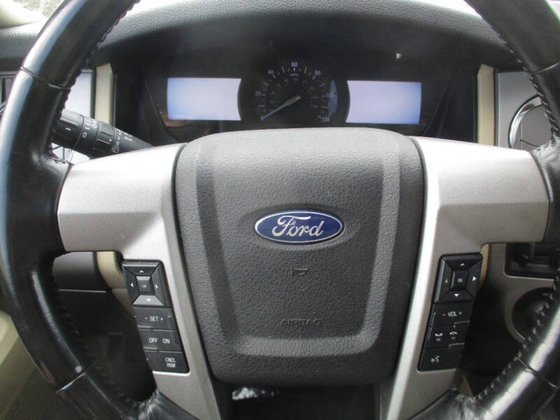 2017 Ford Expedition Limited - Photo 19