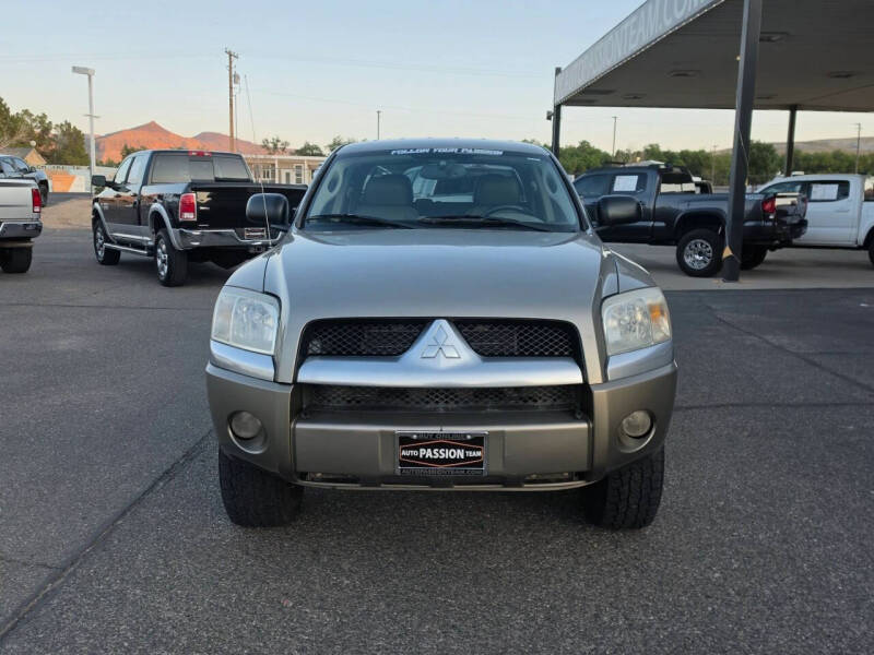 2006 Mitsubishi Raider XLS