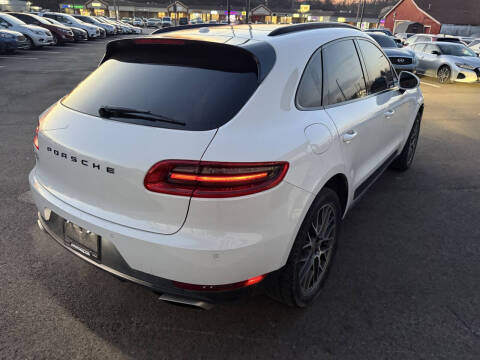 2018 Porsche Macan