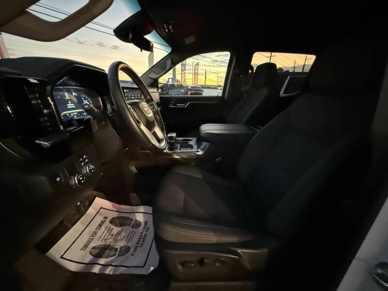 2023 GMC Sierra 1500 Elevation