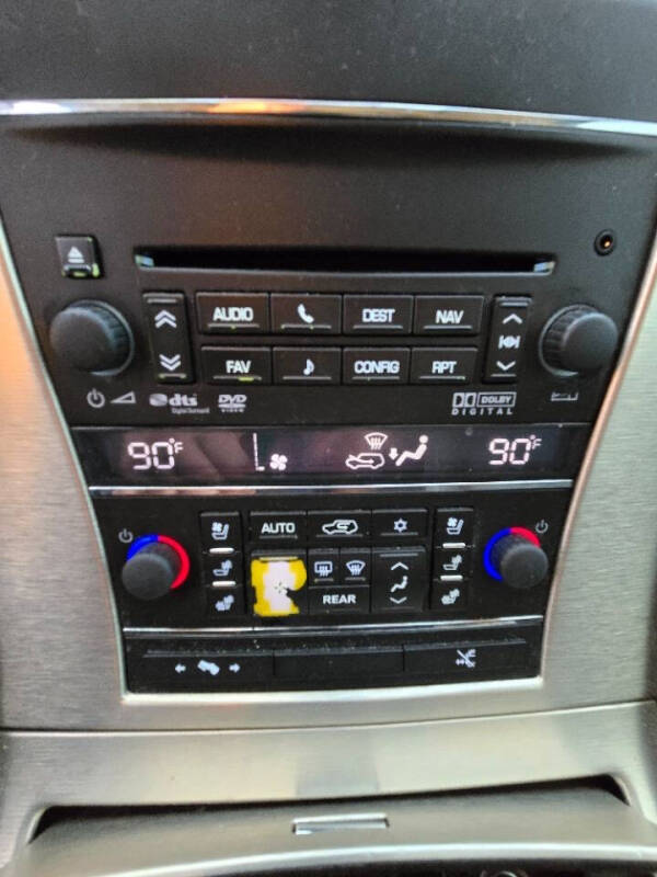 2013 Cadillac Escalade Platinum Edition