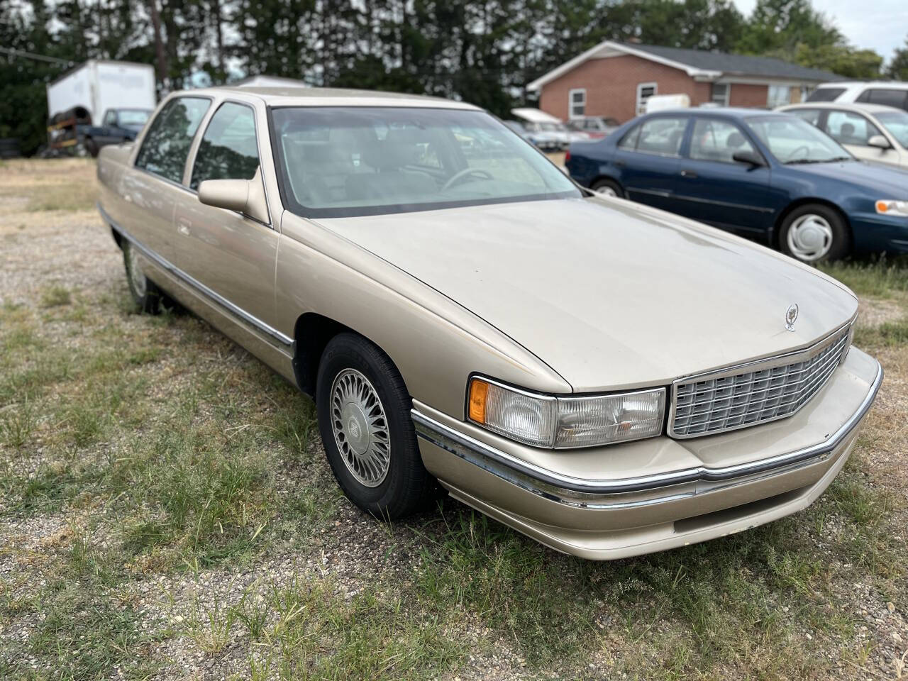 Black 1995 Cadillac DeVille Base 4dr Sedan 1