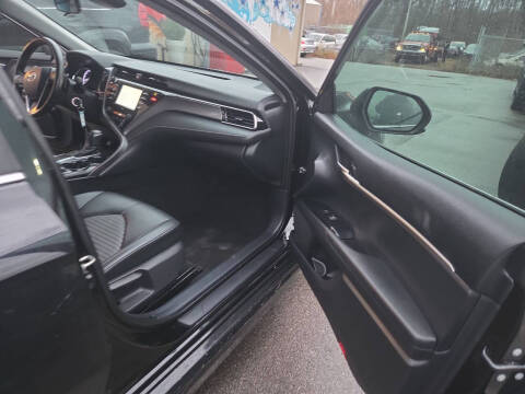 2020 Toyota Camry SE Nightshade