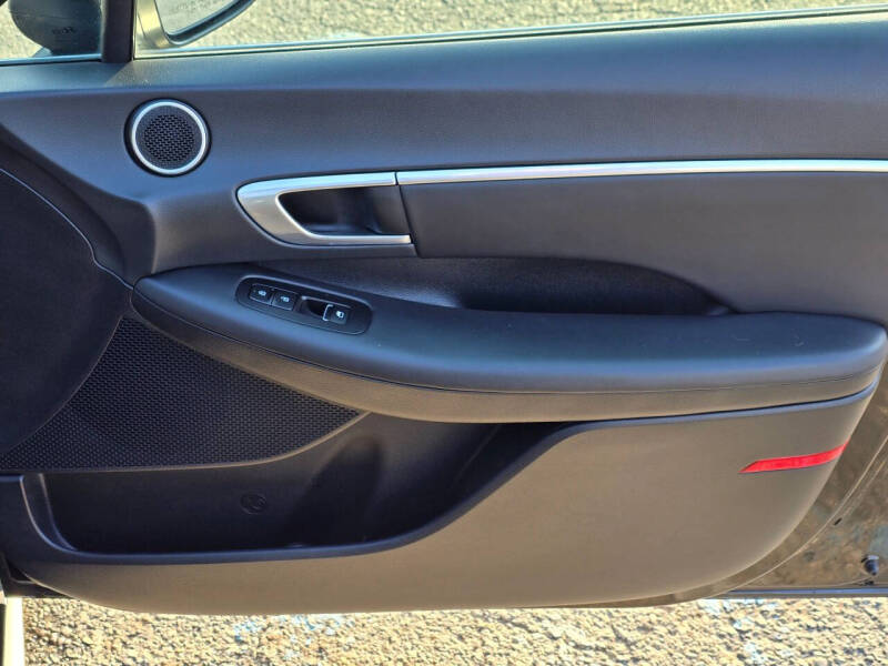 2022 Hyundai Sonata Hybrid Blue