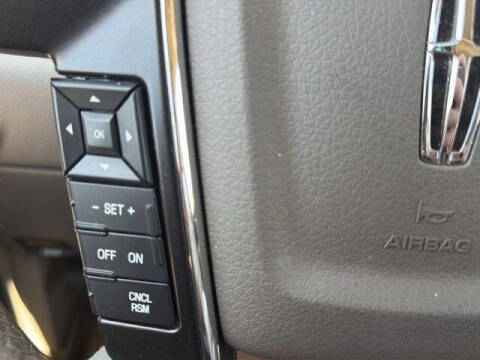 2017 Lincoln Navigator Select