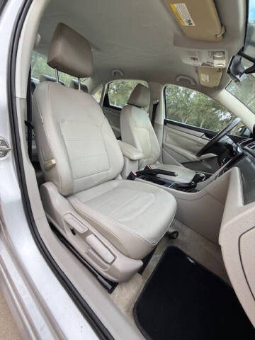 2015 Volkswagen Passat 1.8T Wolfsburg Edition