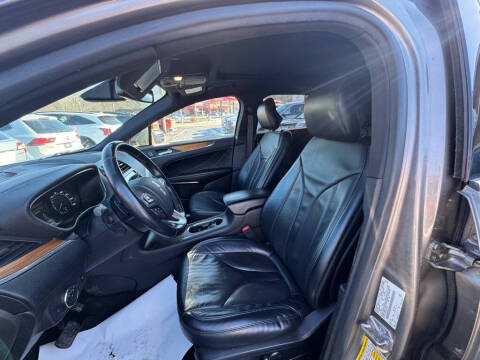 2017 Lincoln MKC Select